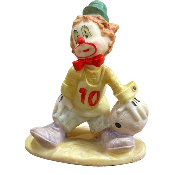 Vintage Satis -5 Clowns Sports Beauty Porcelain Figurines  4 1/4 in. Lot of 3 - Picture 3 of 11